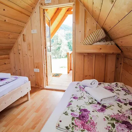 Apartmaji Pri Kozmavo - Little House Bohinj Exterior photo