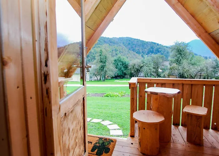 Apartmaji Pri Kozmavo - Little House