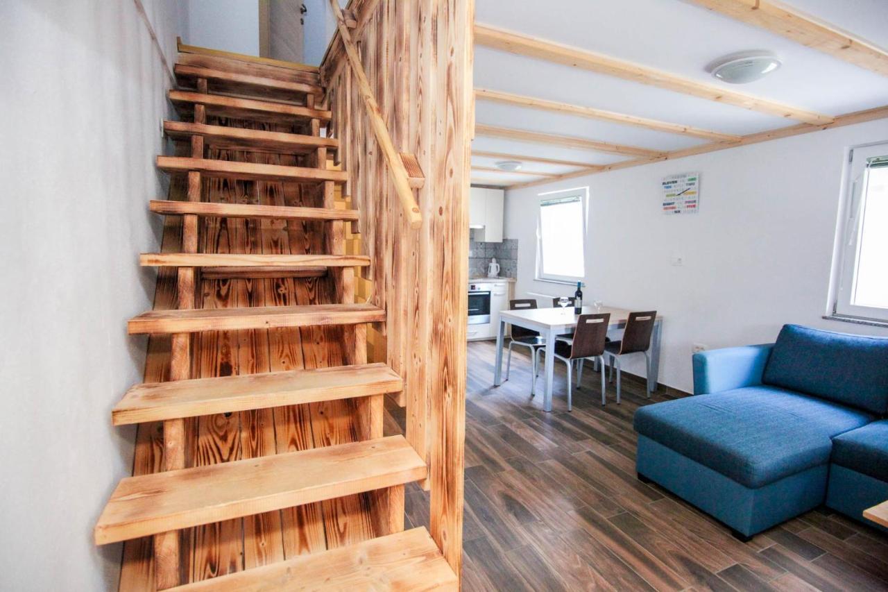 Apartman Apartmaji Pri Kozmavo - Little House *
