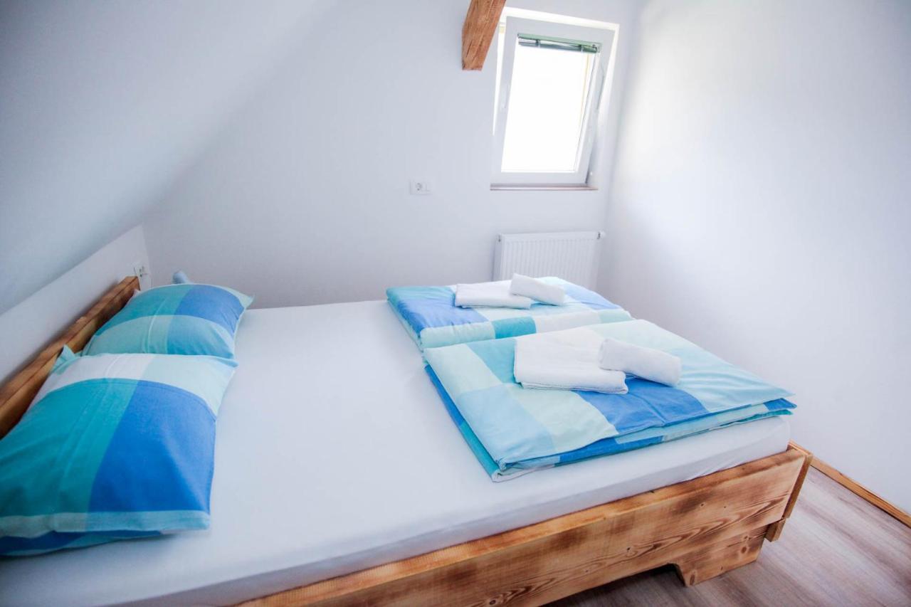 Apartman Apartmaji Pri Kozmavo - Little House