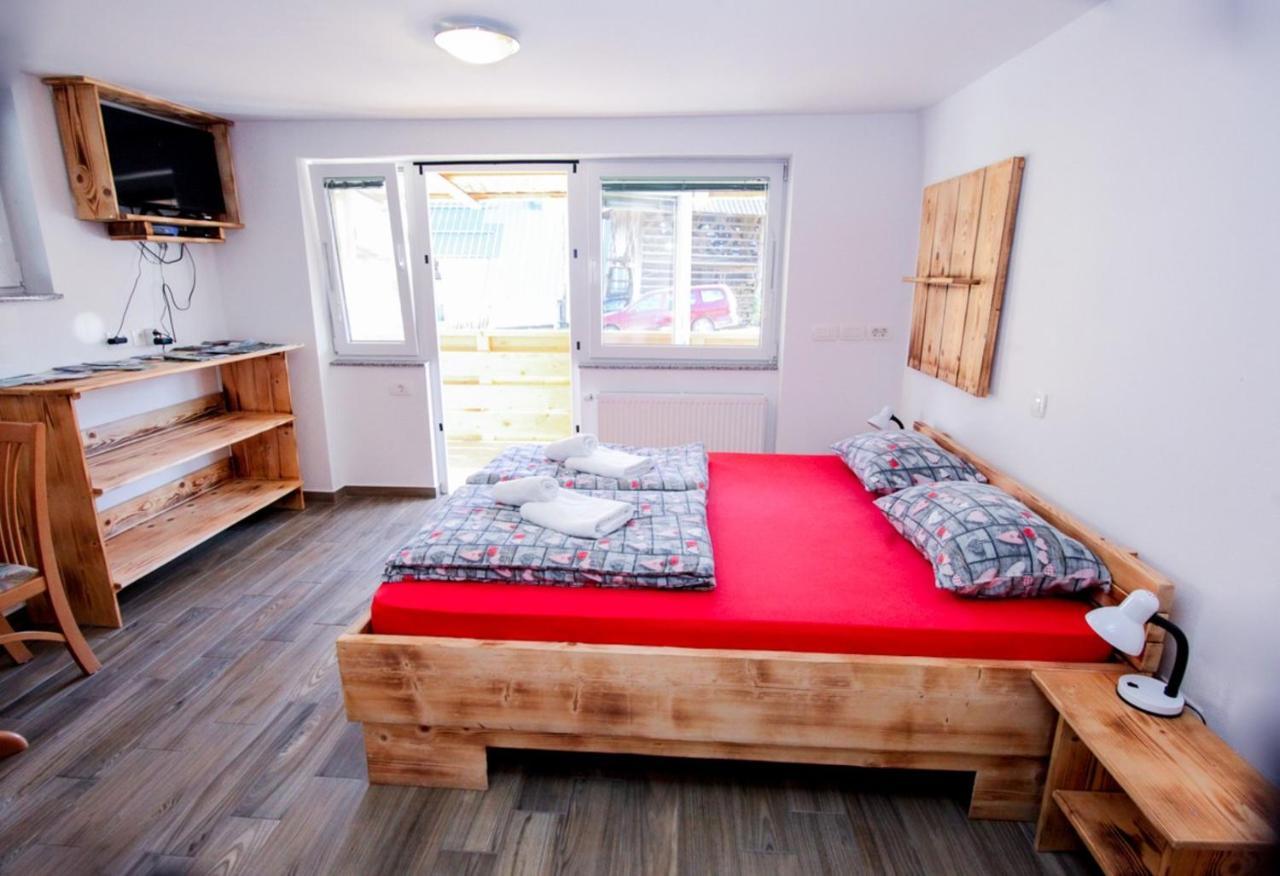 Apartman Apartmaji Pri Kozmavo - Little House