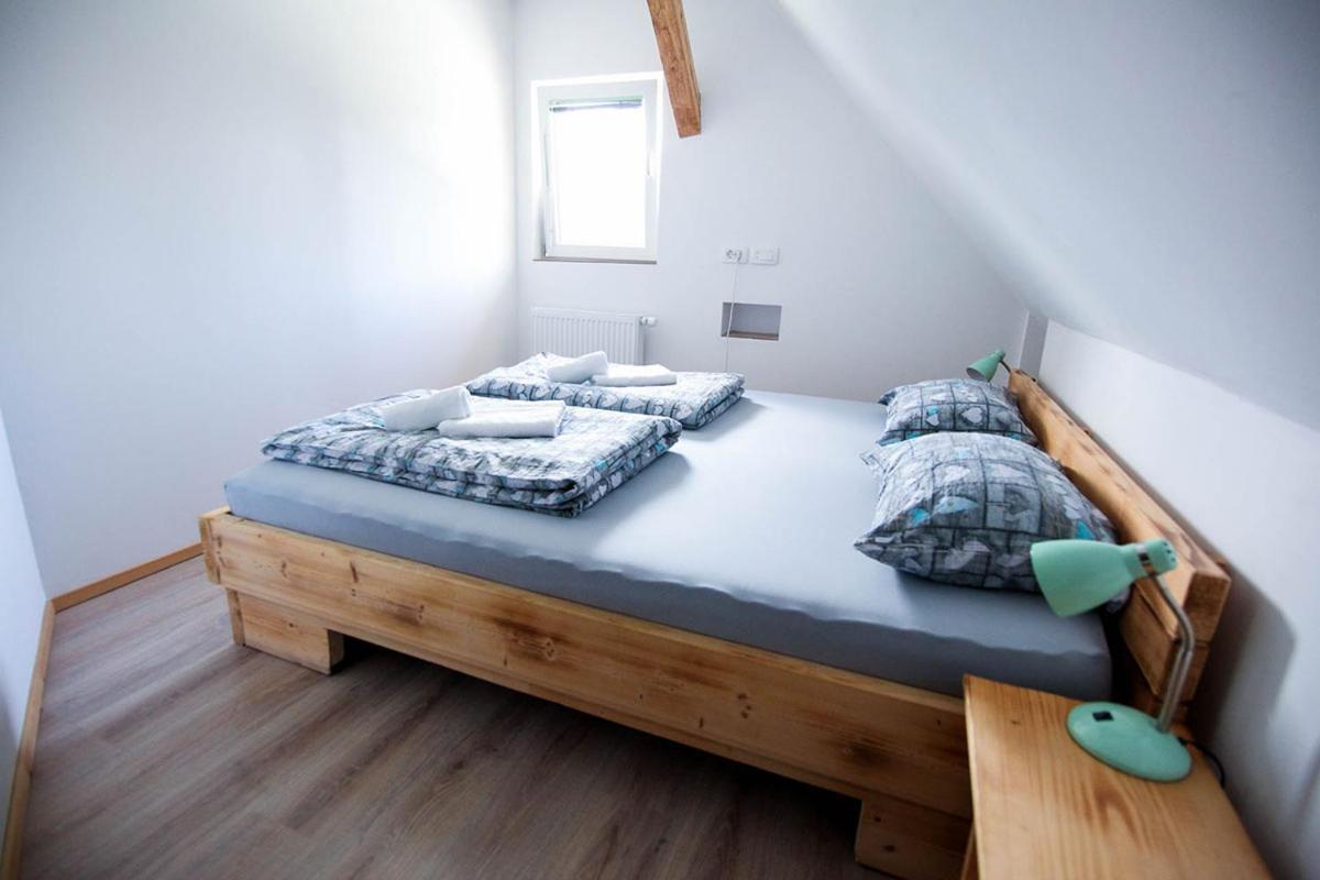 Apartmaji Pri Kozmavo - Little House Apartman *