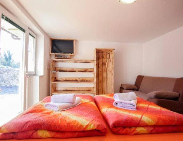 Apartmaji Pri Kozmavo - Little House Apartman Bohinji-tó